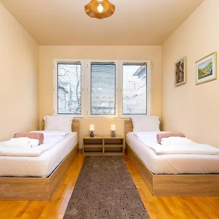 Stancho's House 3br Close To Old Town & Kapana District *
