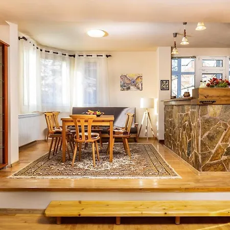 Apartament Stancho's House 3br Close To Old Town & Kapana District Płowdiw